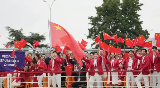 燃情巴黎，奥运之光！2024奥运会开幕式全程回顾与精彩看点深度解读